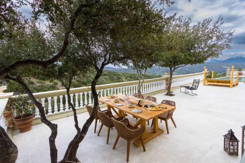 Villa Oaktree in Agios Nikolaos