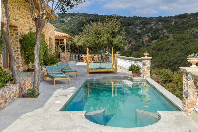 Villa Oaktree in Agios Nikolaos