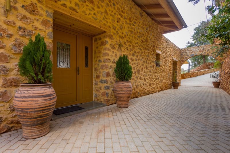 Villa Oaktree in Agios Nikolaos