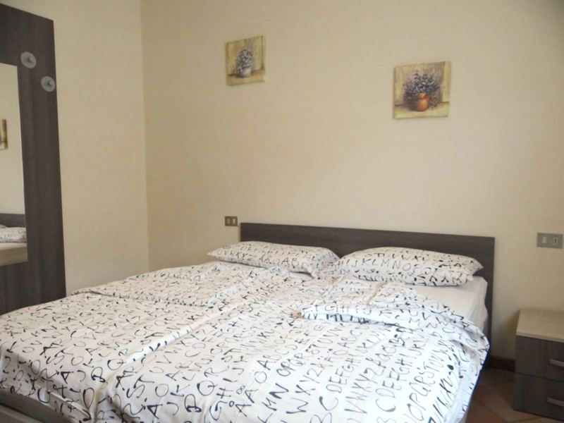 Schlafzimmer 1