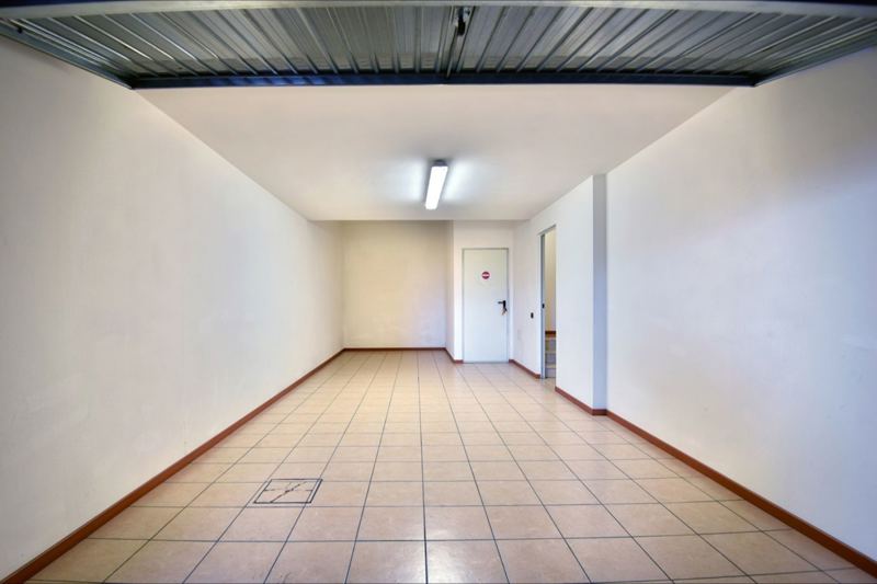 große Garage