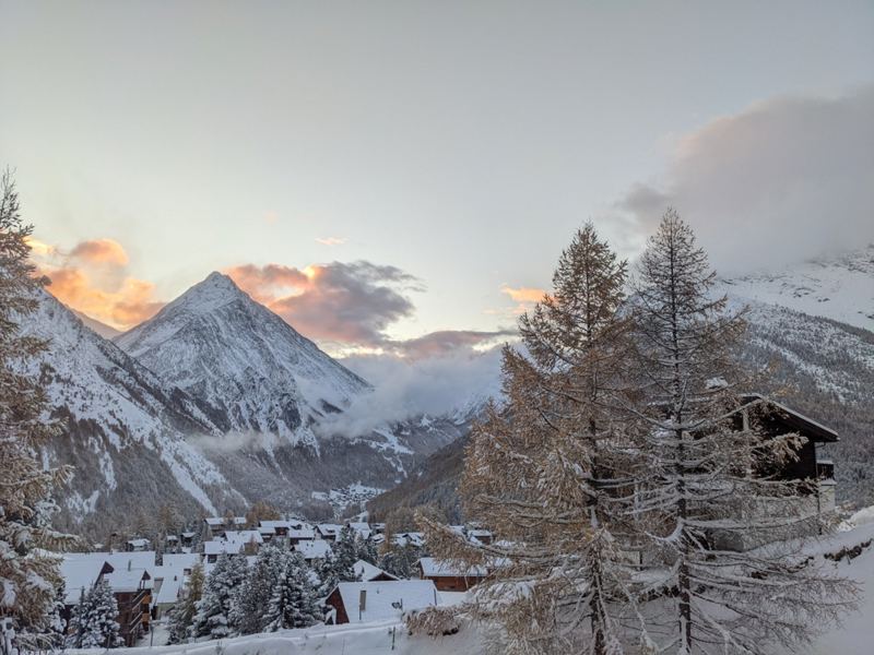 Traumhafter Ausblick auf die Alpen aus dem Chalet Adler in der Schweiz