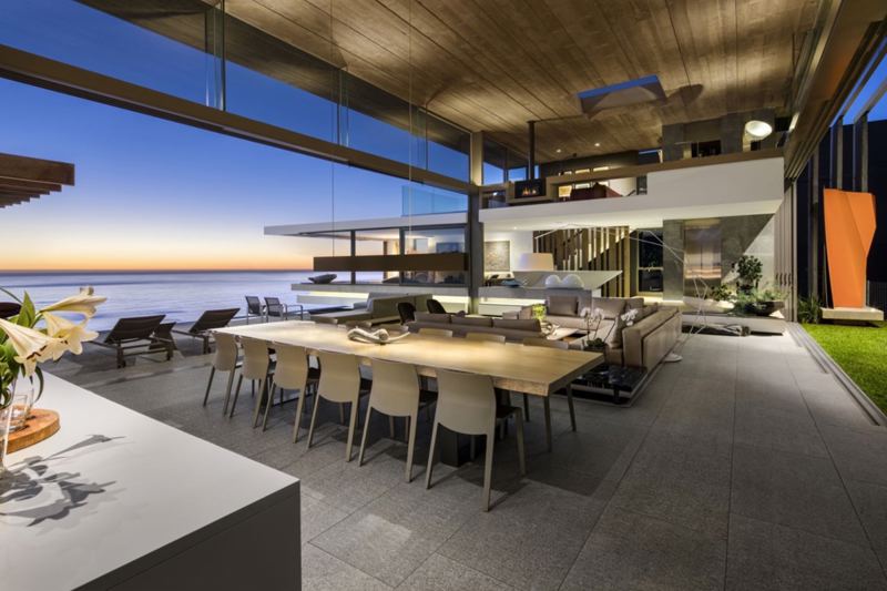 Villa Beyond in Clifton