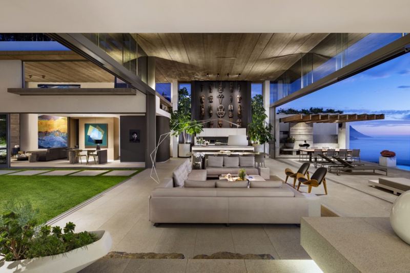 Villa Beyond in Clifton