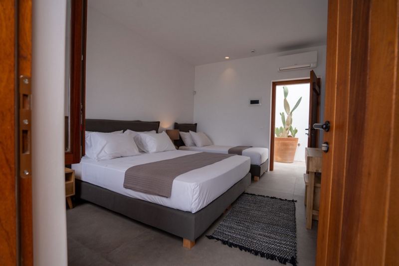Villa Beach House Arvi East in Arvi