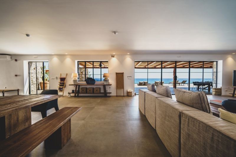 Villa Beach House Arvi East in Arvi