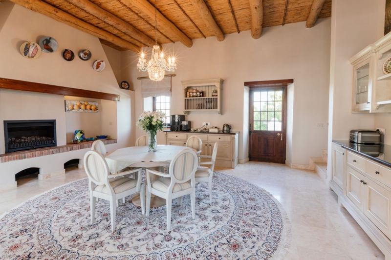 Villa Quoin Rock Manor House in Stellenbosch