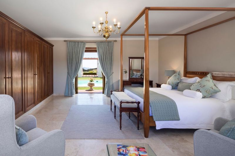 Villa Quoin Rock Manor House in Stellenbosch