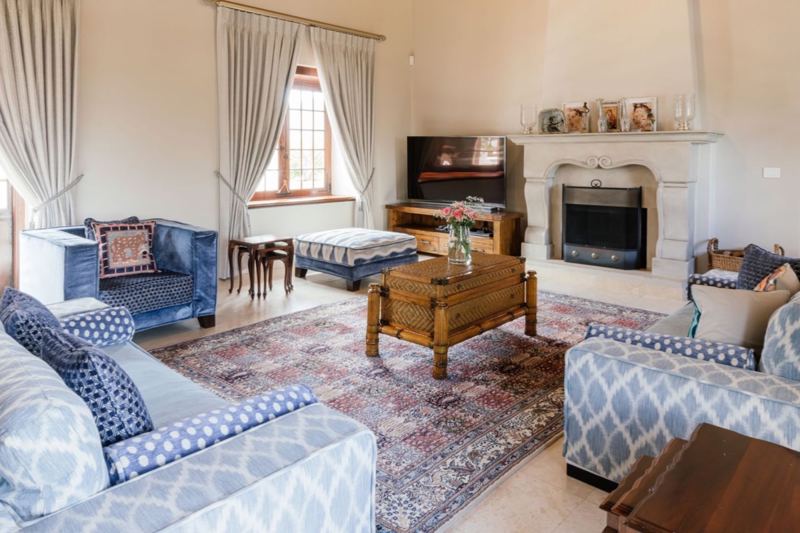 Villa Quoin Rock Manor House in Stellenbosch