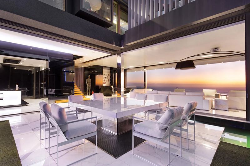 Villa Quantum in Clifton