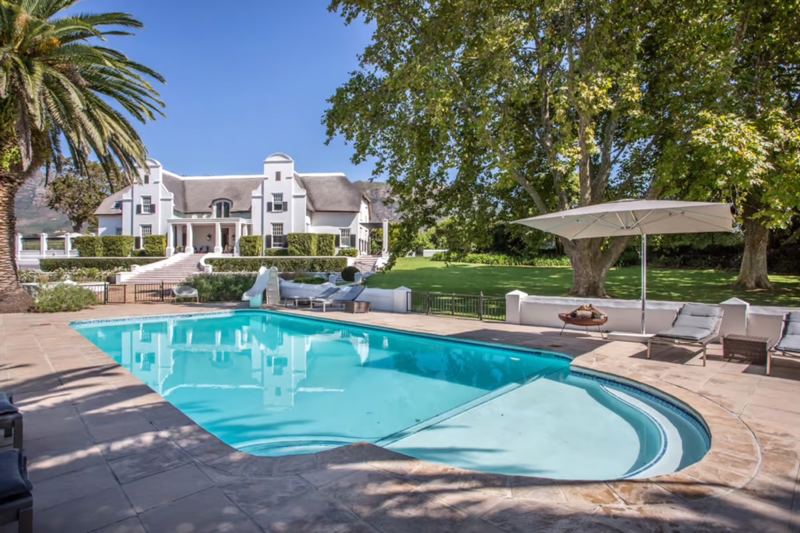 Villa Buitenzorg in Constantia