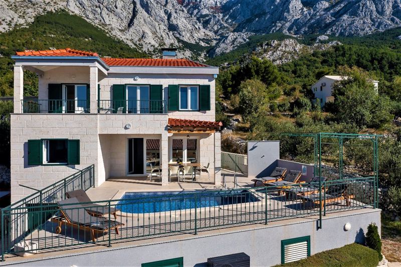 Villa Magico in Bast