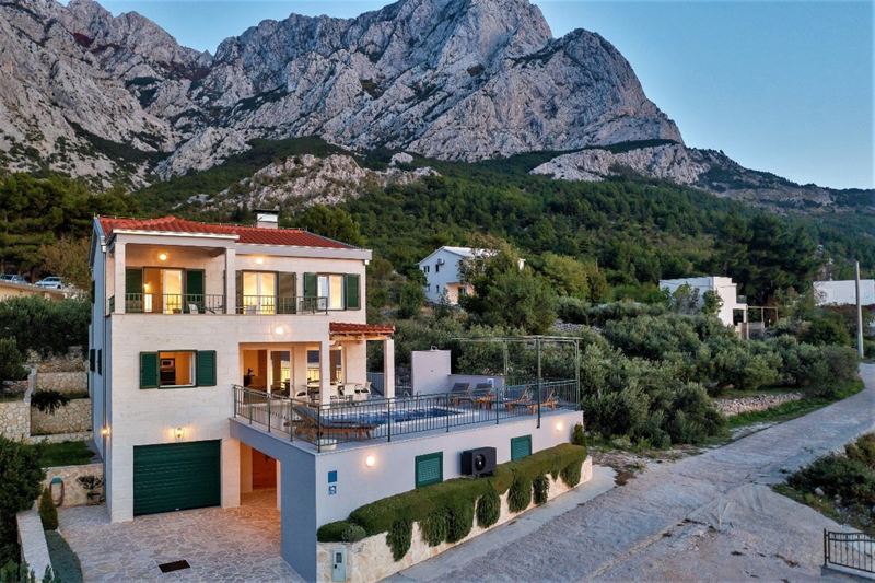 Villa Magico in Bast