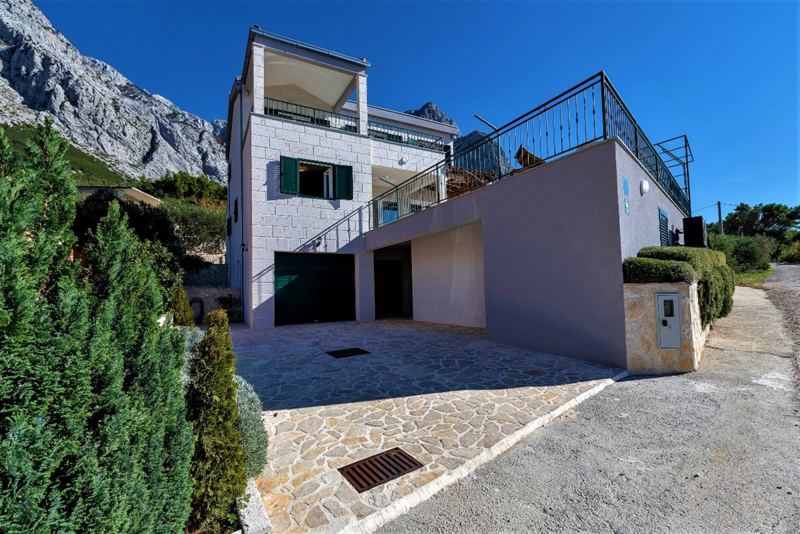 Villa Magico in Bast