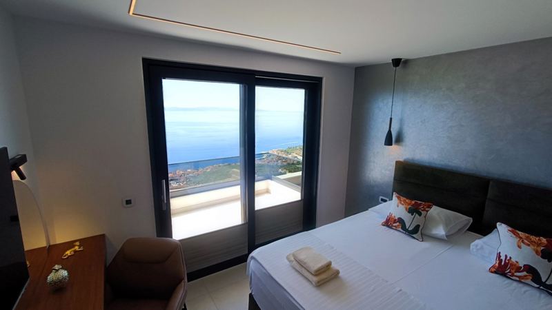 Villa SkyBlue mit Pool in Podgora