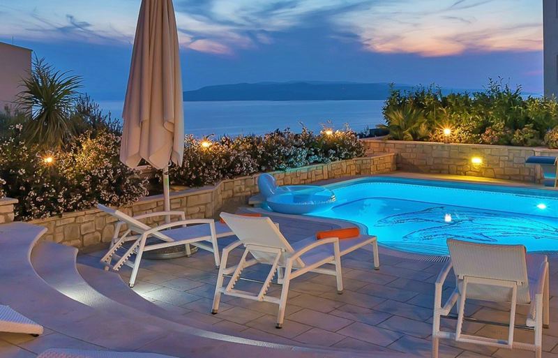 Villa Petra mit Pool in Makarska