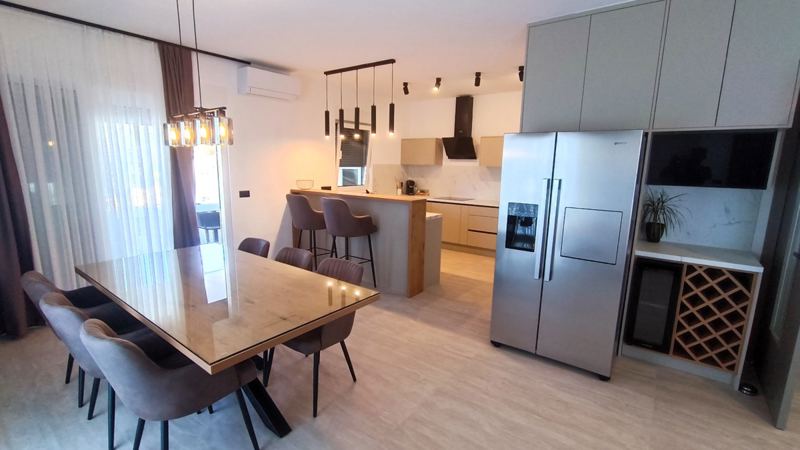 Villa Dado mit Pool in Makarska