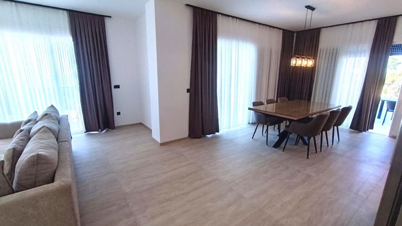 Villa Dado mit Pool in Makarska