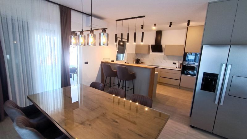 Villa Dado mit Pool in Makarska