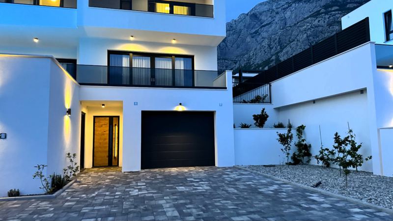 Villa Dado mit Pool in Makarska