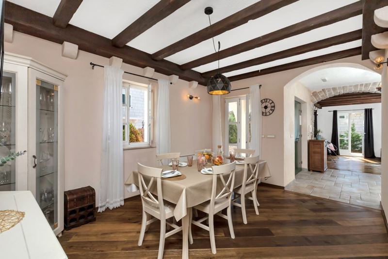Villa Marko mit Pool in Makarska