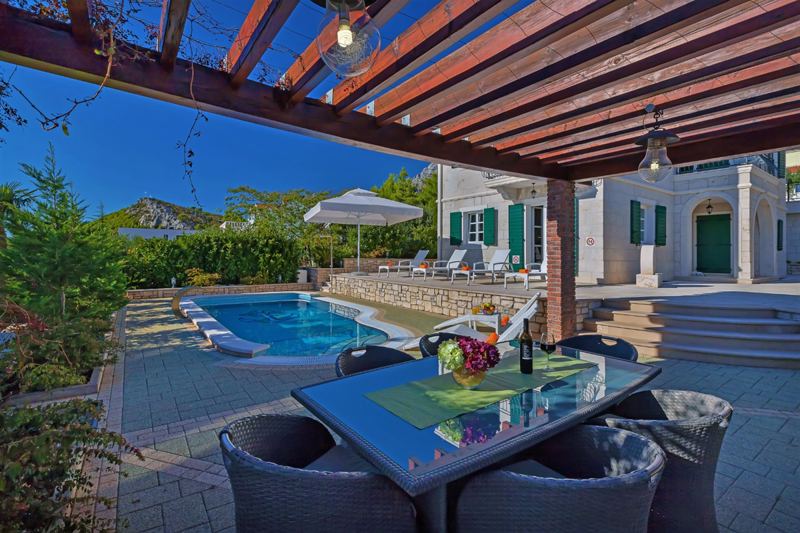 Villa Marko mit Pool in Makarska