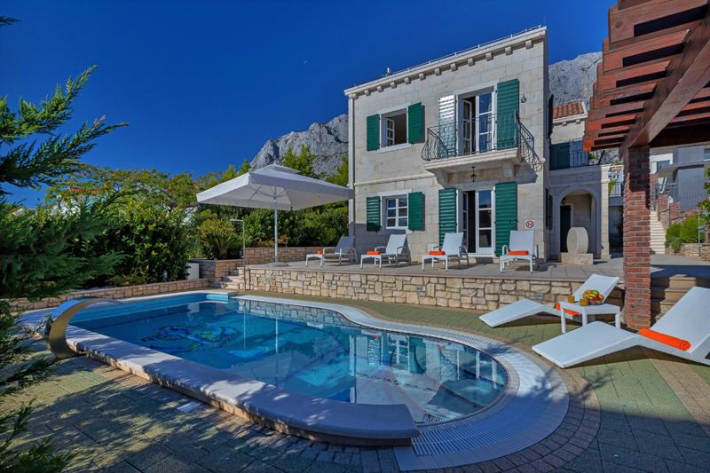 Villa Marko mit Pool in Makarska