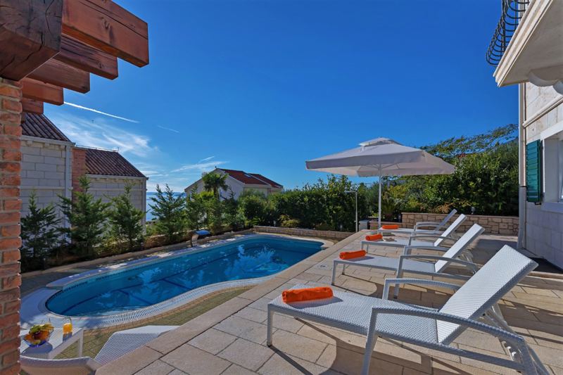 Villa Marko mit Pool in Makarska