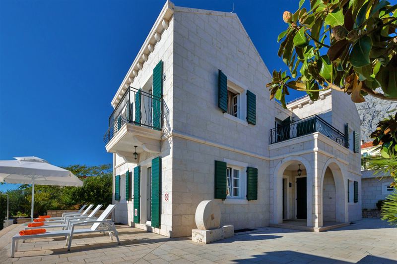 Villa Marko mit Pool in Makarska