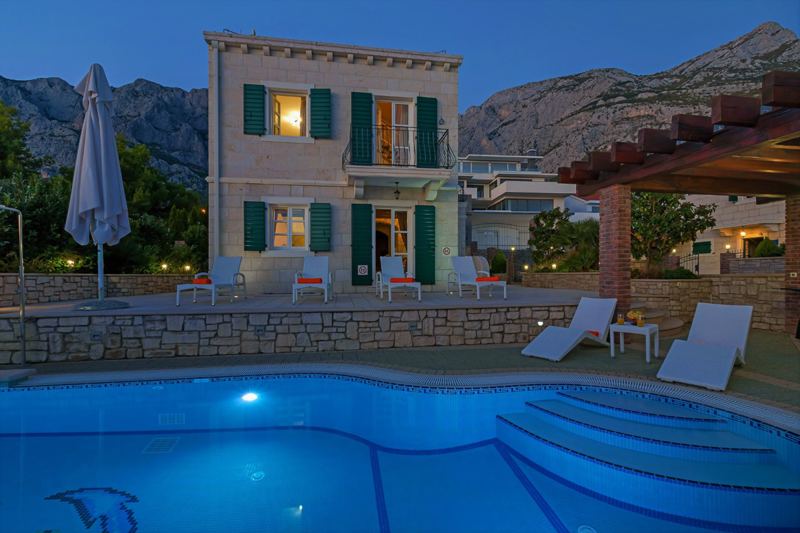 Villa Marko mit Pool in Makarska