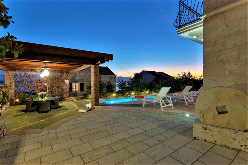 Villa Marko mit Pool in Makarska