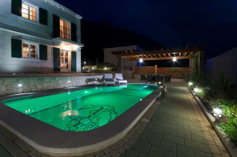 Villa Marko mit Pool in Makarska