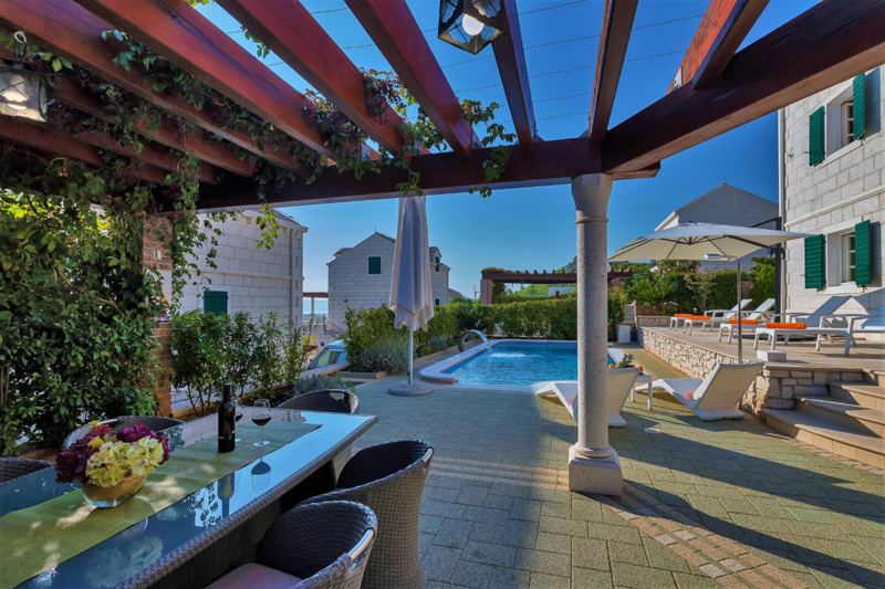 Villa Goran mit Pool in Makarska