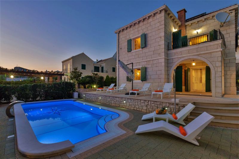 Villa Goran mit Pool in Makarska