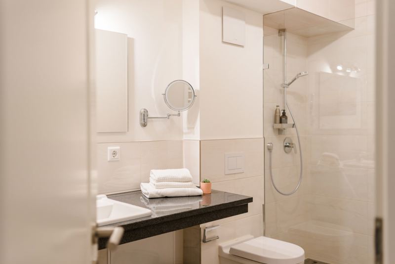 Badezimmer II im DG