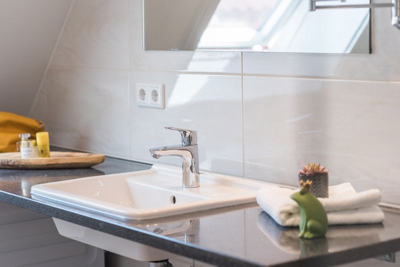 Badezimmer II im DG