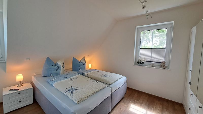 Schlafzimmer II