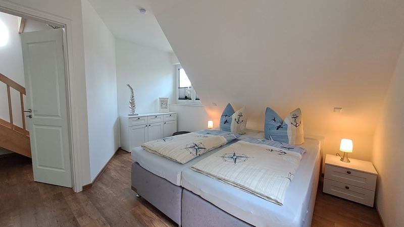 Schlafzimmer II