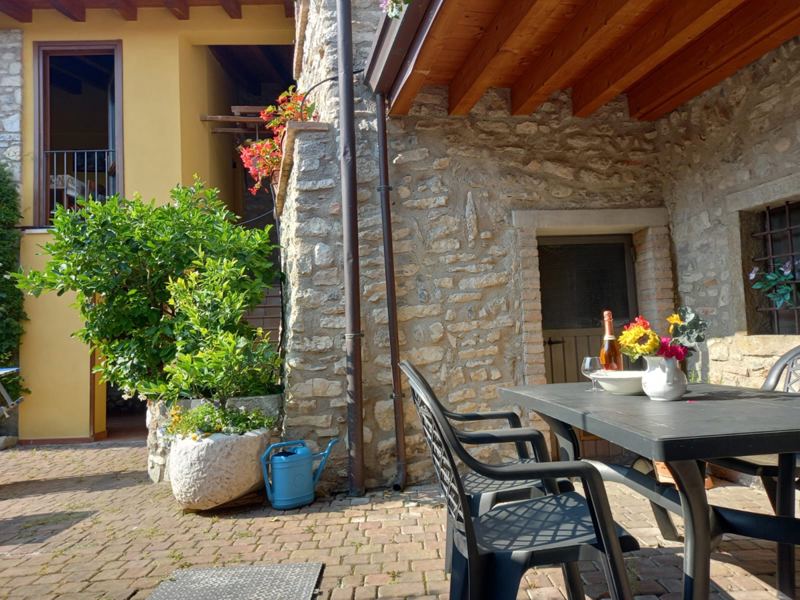 Ferienwohnung Apt. Viola, Rustiko La Fontana in Tignale