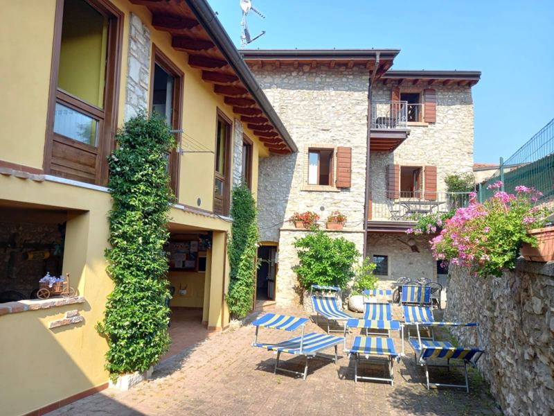 Ferienwohnung Apt. Viola, Rustiko La Fontana in Tignale