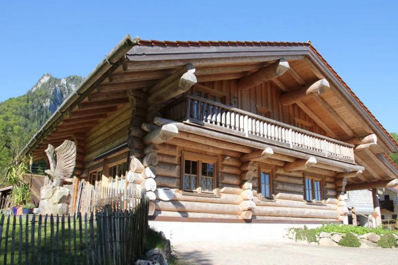 Chalet Beim Waicher Chalets & Suiten Chalet Naturstammhaus in Ruhpolding