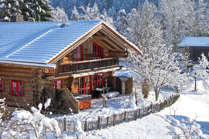 Chalet Beim Waicher Chalets & Suiten Chalet Naturstammhaus in Ruhpolding
