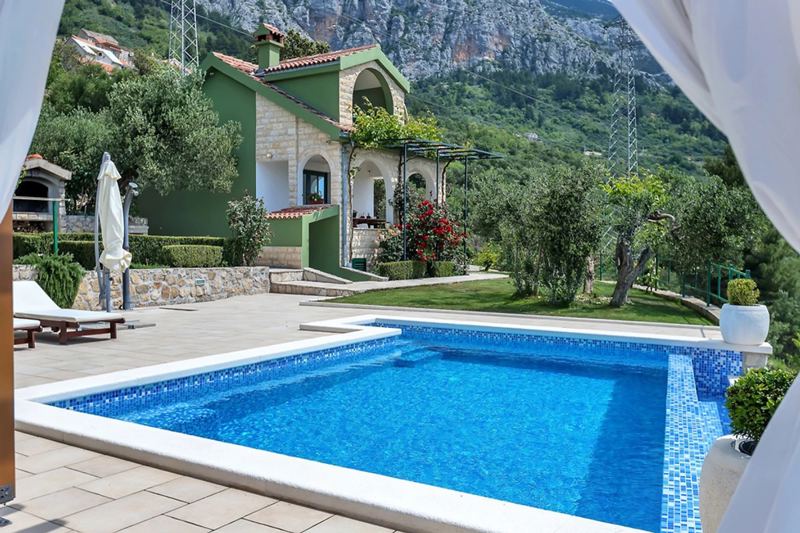 Villa Mendula in Makarska