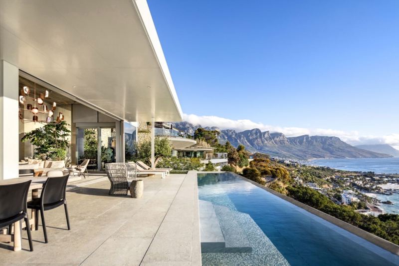 Villa Obsidian in Clifton