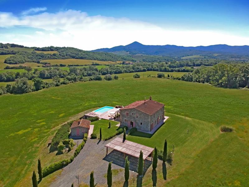 Die Villa mit Gästehaus in der Toskana für 12 Personen und Hund