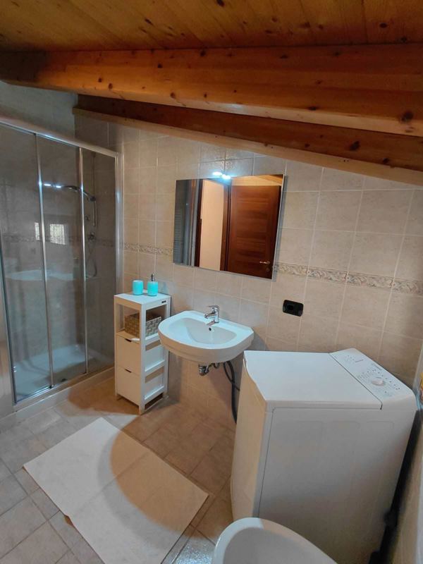 Casa Maja Tignale Gardasee Bad mit Dusche