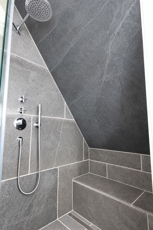 Die Regendusche mit Sitzfläche 