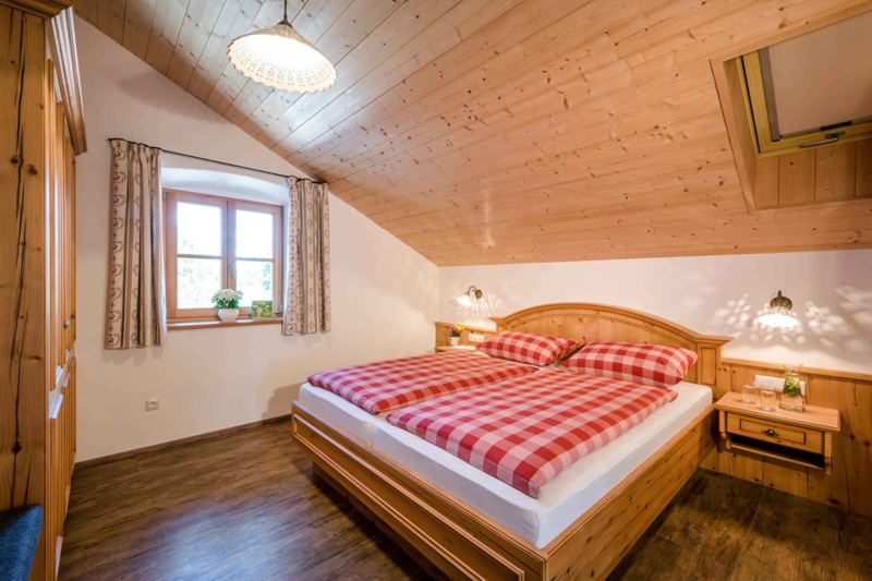 Ferienwohnung Beim Paulfischer direkt am Chiemsee - Ofenbankerl in Chieming