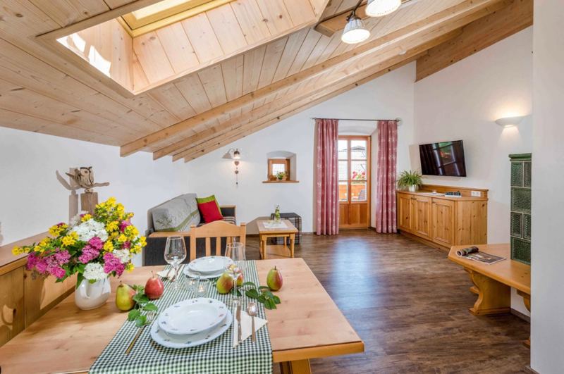 Ferienwohnung Beim Paulfischer direkt am Chiemsee - Ofenbankerl in Chieming