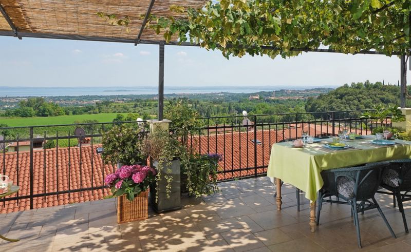 Ferienwohnung Terrazze sul Garda in Castello